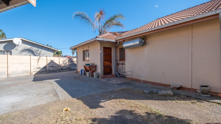 3 Bedroom Property for Sale in Oos Einde North West